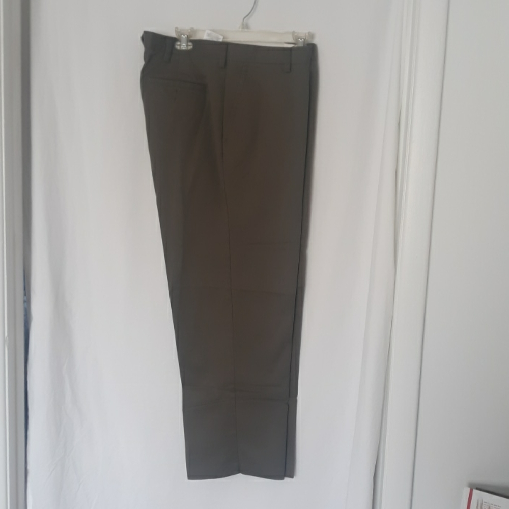 DOCKERS CLASSIC FIT MEN PANTS 40/30
